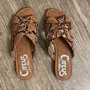Open toe Sandals